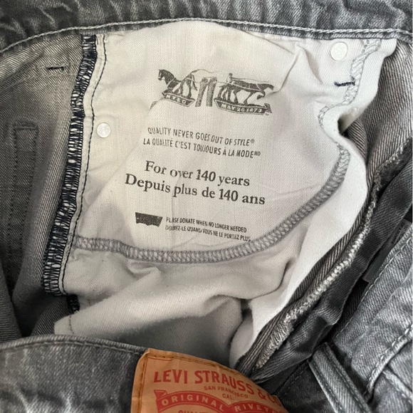 LEVI’S 514 JEANS IN GREY - Picture 9 of 11